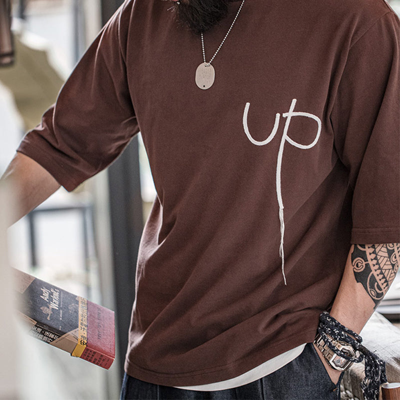 “UP” LETTER TEE IN COFFEE BROWN